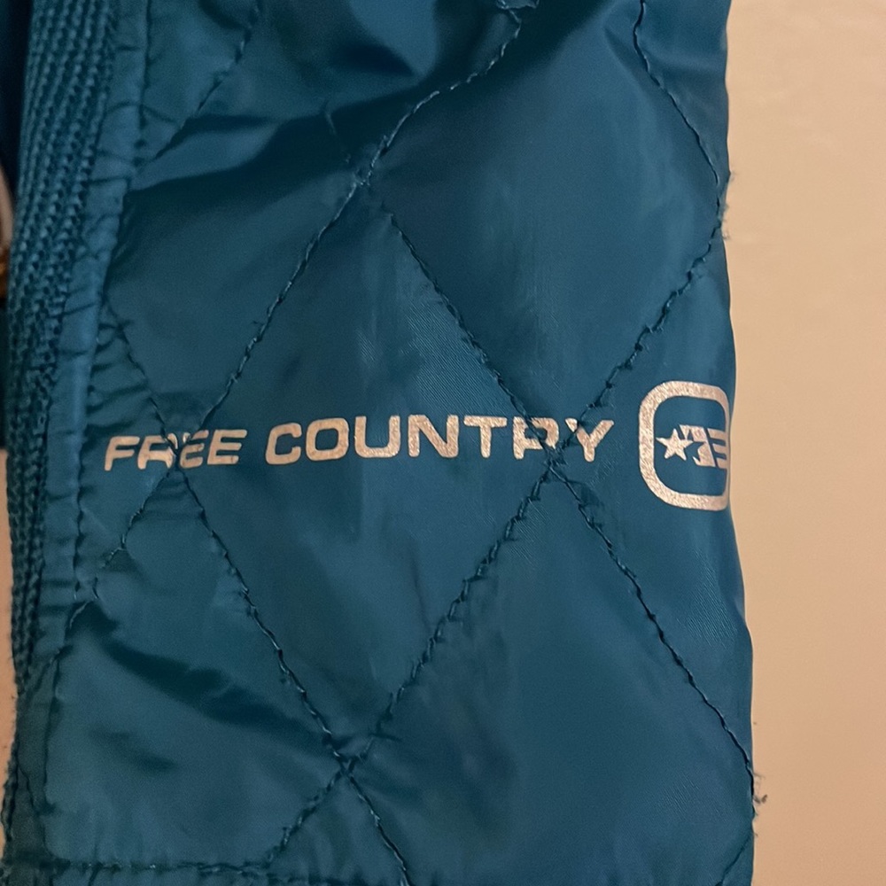 ✨Beautiful Free Country Jacket ✨ - Picture 2 of 7